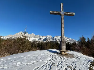Ein allgemeiner Bergblick oder ein Berglick von der Ferienwohnung aus