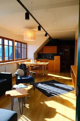 Ein Sitzbereich in der Unterkunft Gmundnerberghaus - ROOMS