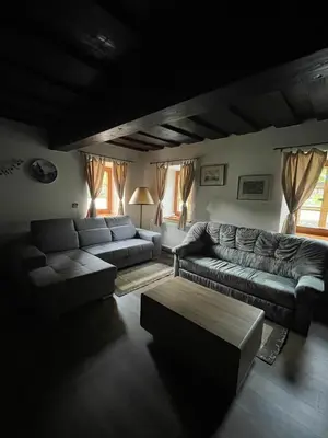 Ein Sitzbereich in der Unterkunft Blue House