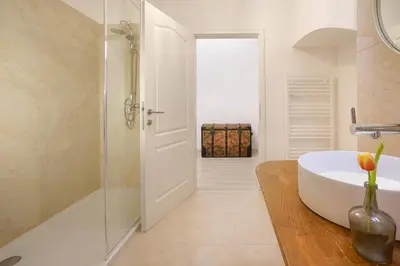 Ein Badezimmer in der Unterkunft Altes Salzgewölbe Badgasse