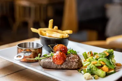 Essen im Hotel oder in der Nähe