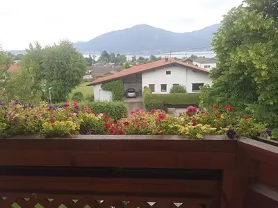 Ein allgemeiner Bergblick oder ein Berglick von der Ferienwohnung aus