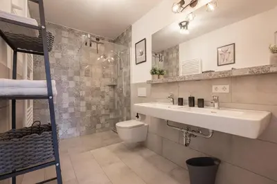 Ein Badezimmer in der Unterkunft Haus.1800