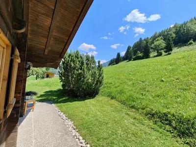 Ein Garten an der Unterkunft Reithütte