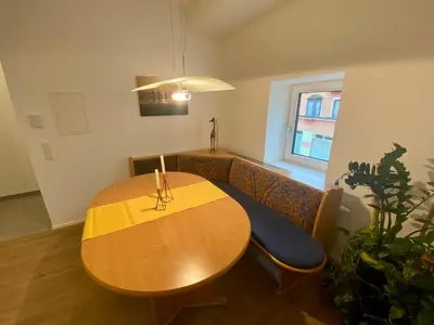 Ein Sitzbereich in der Unterkunft Ferien-Wohnung für 1-4 Pers in Seenähe