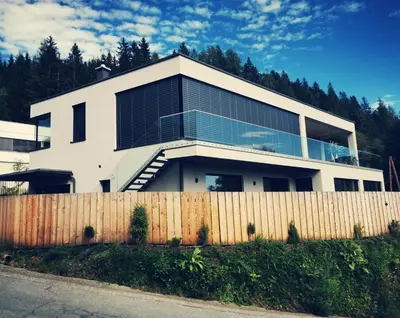Das Gebäude in dem sich die Ferienwohnung befindet