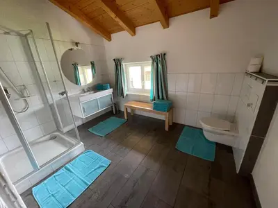 Ein Badezimmer in der Unterkunft Ferienhaus Altenmarkt