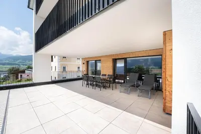 Ein allgemeiner Bergblick oder ein Berglick von der Ferienwohnung aus