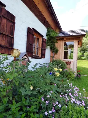 Ein Garten an der Unterkunft Ferienhaus Pucher