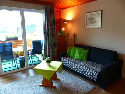 Ein Sitzbereich in der Unterkunft Mountainview Appartement mit Balkon und Carport