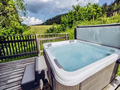 Ein allgemeiner Bergblick oder ein Berglick von des Chalets aus