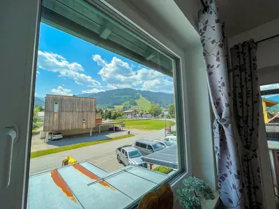 Ein allgemeiner Bergblick oder ein Berglick von der Ferienwohnung aus