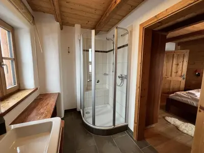 Ein Badezimmer in der Unterkunft Holiday Home st martin chalets-1 by Interhome