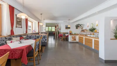 Ein Restaurant oder anderes Speiselokal in der Unterkunft Blasbichlerhof