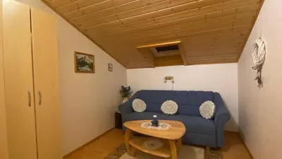 Ein Sitzbereich in der Unterkunft Haus Nardin