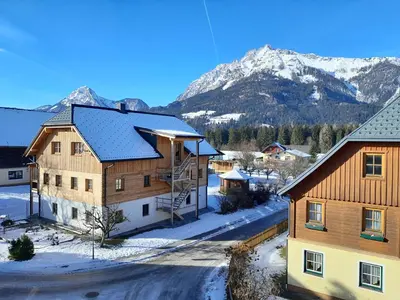 Ein allgemeiner Bergblick oder ein Berglick von der Ferienwohnung aus
