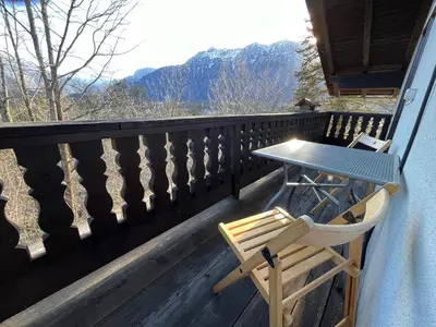Ein allgemeiner Bergblick oder ein Berglick von der Ferienwohnung aus