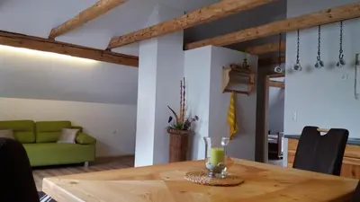 Ein Sitzbereich in der Unterkunft Ortnerhof Ennstal