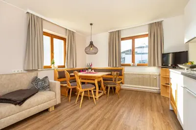 Küche/Küchenzeile in der Unterkunft Herzerl-Chalet Appartements