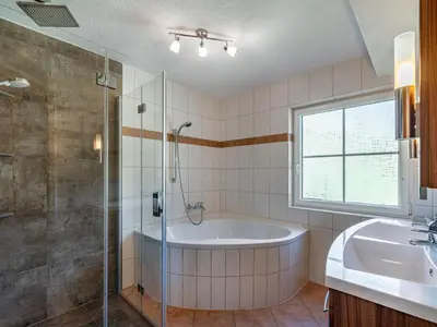Ein Badezimmer in der Unterkunft Apartment Grimming by Interhome