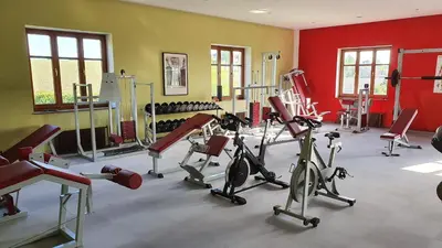 Das Fitnesscenter und/oder die Fitnesseinrichtungen in der Unterkunft Hotel & Fitness Castello