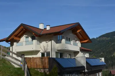Ein allgemeiner Bergblick oder ein Berglick von der Ferienwohnung aus