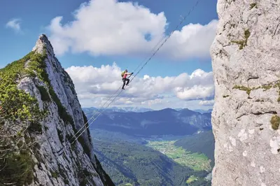 Ein allgemeiner Bergblick oder ein Berglick von des Ferienhauses aus