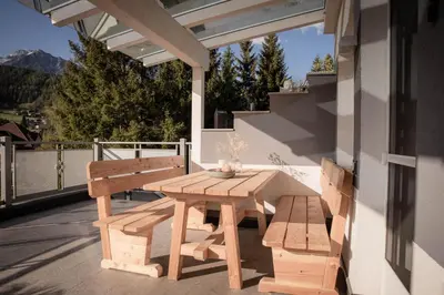 Ein allgemeiner Bergblick oder ein Berglick von der Ferienwohnung aus