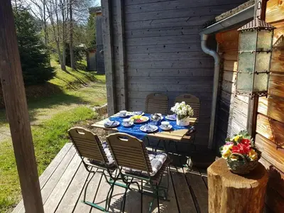 Ein Garten an der Unterkunft Milena - Hut No 12 Comfortable Vacation Home