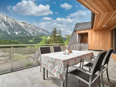 Ein allgemeiner Bergblick oder ein Berglick von der Ferienwohnung aus