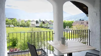 Ein allgemeiner Bergblick oder ein Berglick von der Ferienwohnung aus