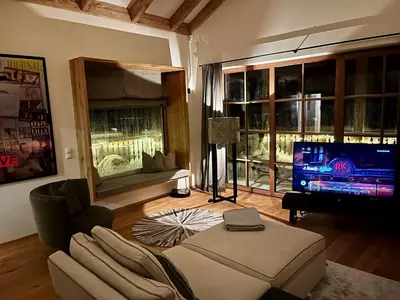 TV/Unterhaltungsangebot in der Unterkunft Sonnberg Chalet - Entspannung pur im Luxus Chalet mit Whirlpool-Sauna