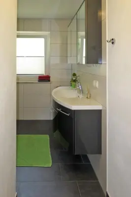Ein Badezimmer in der Unterkunft Apartment Tobias 2 by Interhome