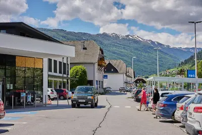 Ein allgemeiner Bergblick oder ein Berglick von der Ferienwohnung aus