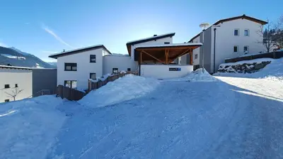 Ein allgemeiner Bergblick oder ein Berglick von der Ferienwohnung aus