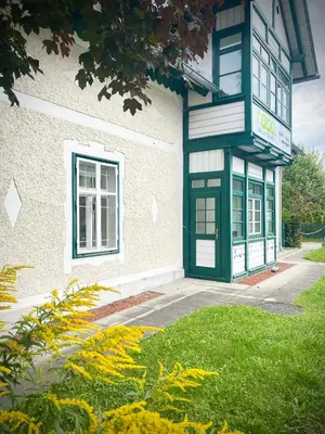 Das Gebäude in dem sich die Ferienwohnung befindet