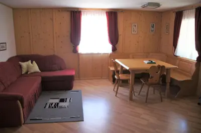 Ein Sitzbereich in der Unterkunft Der Perweinhof