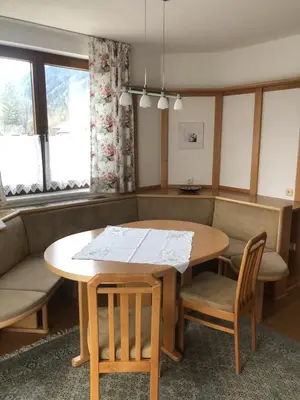 Ein Sitzbereich in der Unterkunft Ferienwohnung am Sonnenweg