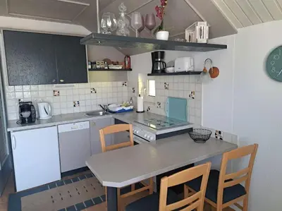 Küche/Küchenzeile in der Unterkunft Ferienwohnung direkt am See 3