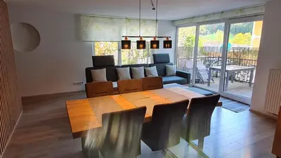 Ein Sitzbereich in der Unterkunft Ferienwohnung Stegmühle II