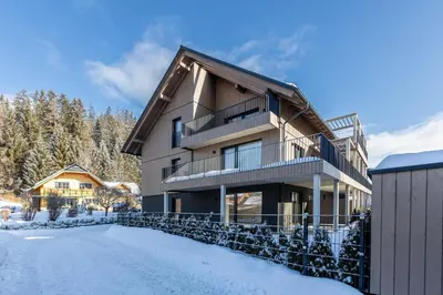 Das Gebäude in dem sich die Ferienwohnung befindet