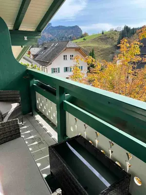 Ein allgemeiner Bergblick oder ein Berglick von der Ferienwohnung aus