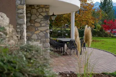 Ein Garten an der Unterkunft Landhaus Stiegler