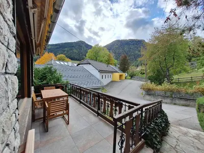 Ein allgemeiner Bergblick oder ein Berglick von der Ferienwohnung aus