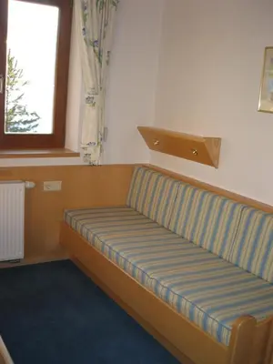 Ein Sitzbereich in der Unterkunft Appartements Winter Anita