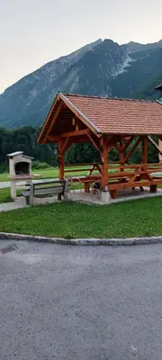 Ein allgemeiner Bergblick oder ein Berglick von der Ferienwohnung aus
