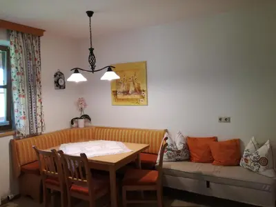 Ein Sitzbereich in der Unterkunft Apartment Knablhof