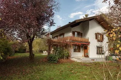Ein Garten an der Unterkunft Ferienhaus Egger by Schladming-Appartements