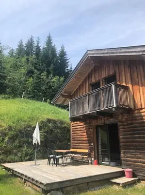 Ein Garten an der Unterkunft Exklusives Chalet in traumhafter Lage im Skiparadies