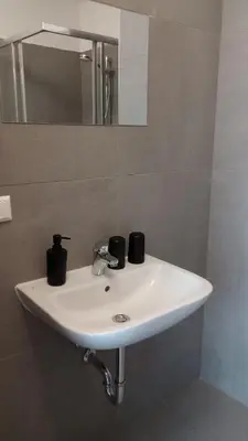 Ein Badezimmer in der Unterkunft NRV twee-persoonskamer met gemeenschappelijke keuken